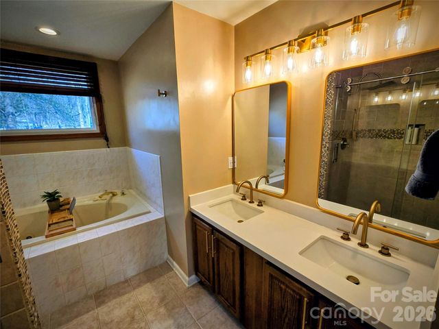 172 Tawny Bark Drive, Mooresville, NC 28117