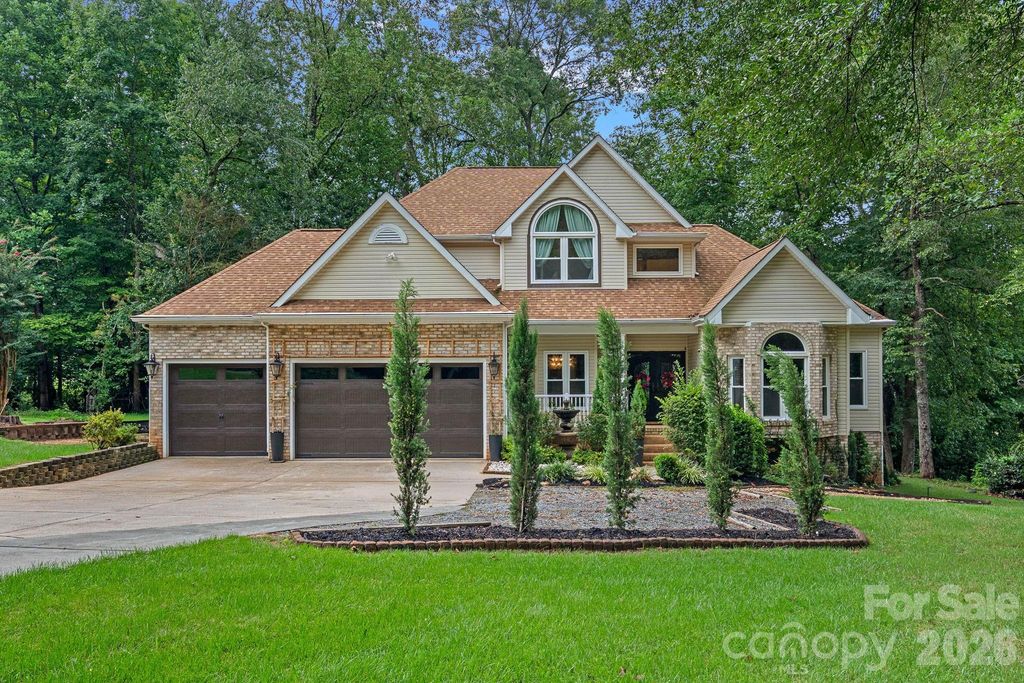 172 Tawny Bark Drive, Mooresville, NC 28117