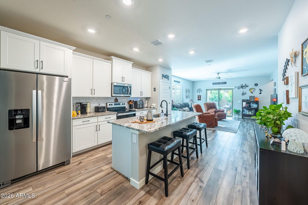 11549 W ARRON Drive, Youngtown, AZ 85363 — photo 5
