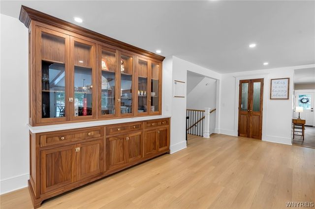 185 Briarhill Rd, Amherst, NY 14221