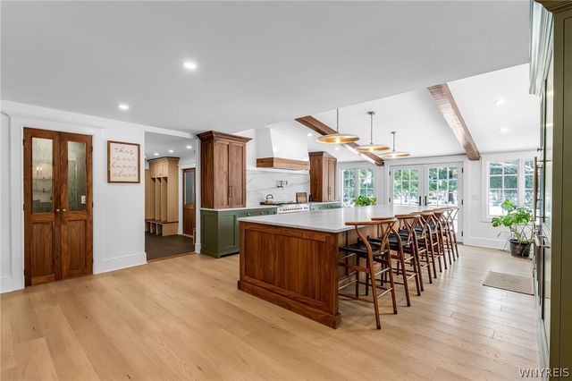 185 Briarhill Rd, Amherst, NY 14221