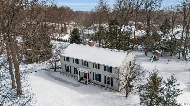 185 Briarhill Rd, Amherst, NY 14221