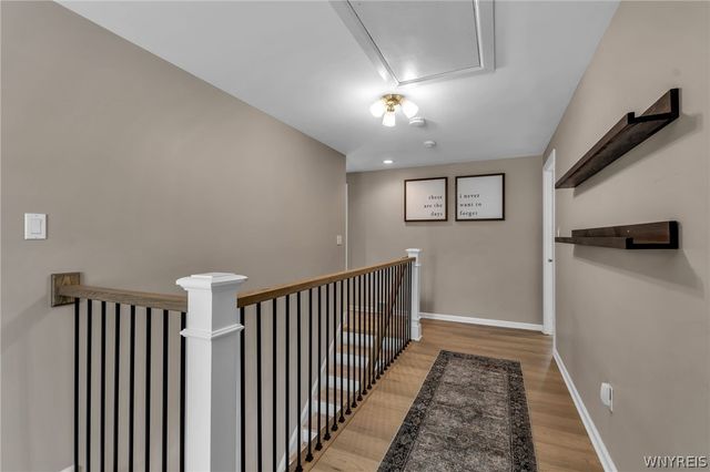 185 Briarhill Rd, Amherst, NY 14221