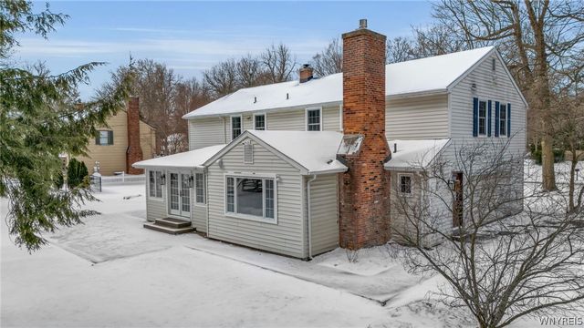 185 Briarhill Rd, Amherst, NY 14221