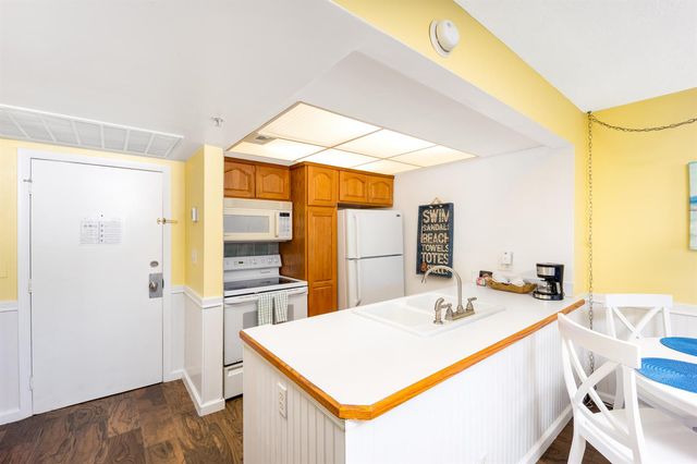 9800 S Ocean Drive 415, Jensen Beach, FL 34957