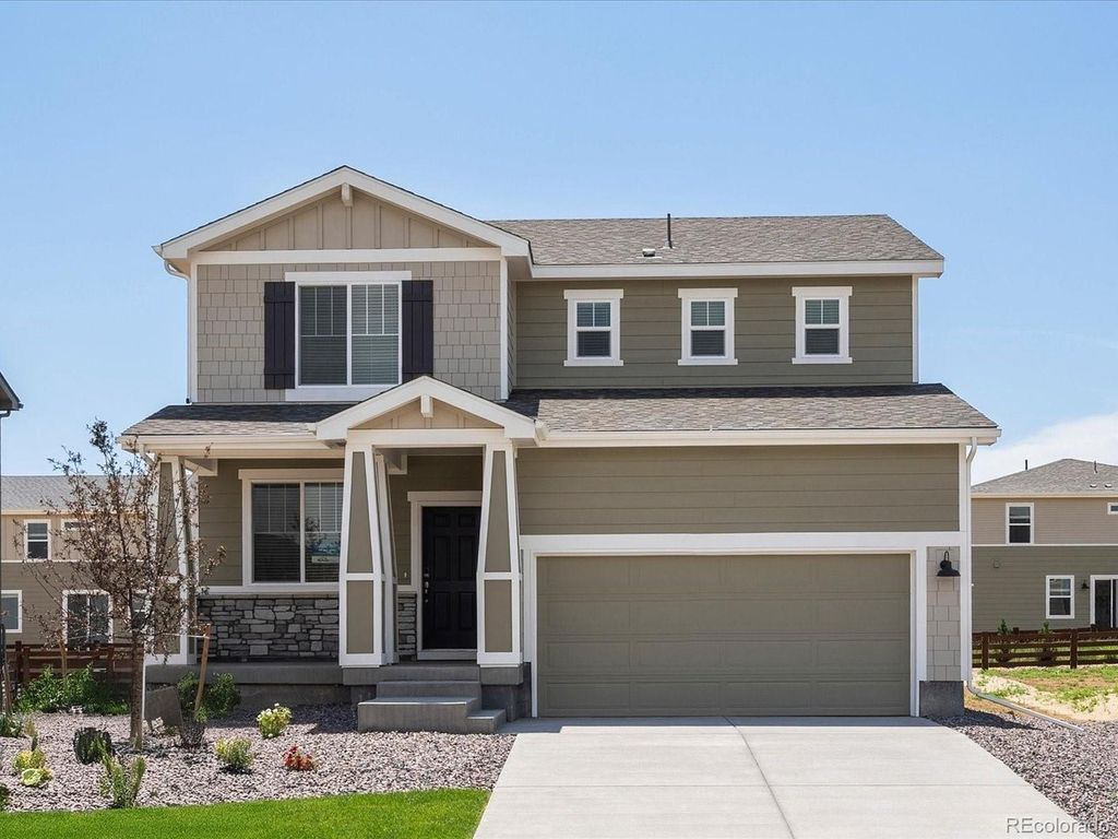 4694 Sugarcane St, Johnstown, CO 80534