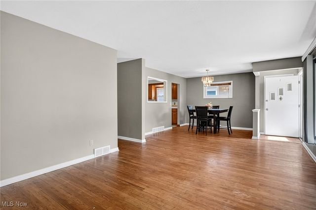 12911 Bangor Avenue, Garfield Heights, OH 44125