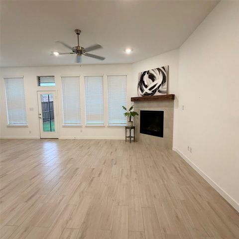 541 Breeds Hill Road, Little Elm, TX 75068