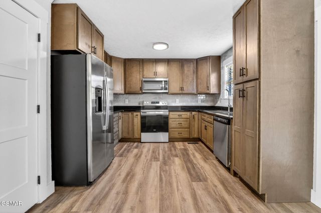 1050 Briar Court, Talbott, TN 37877