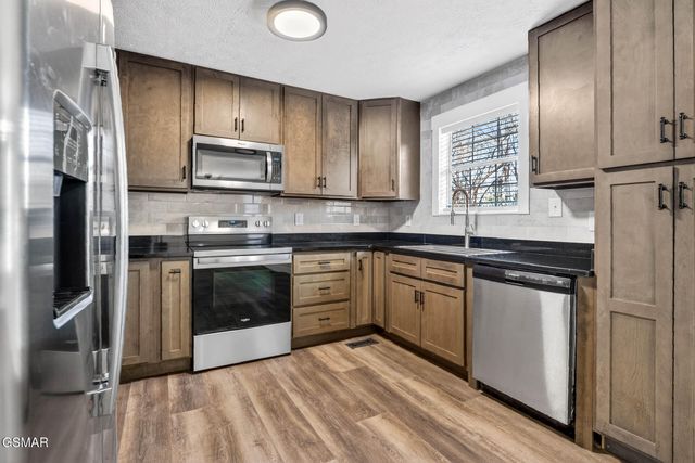 1050 Briar Court, Talbott, TN 37877