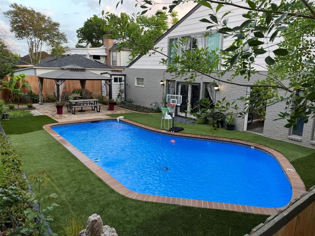 6803 Las Brisas Drive, Houston, TX 77083