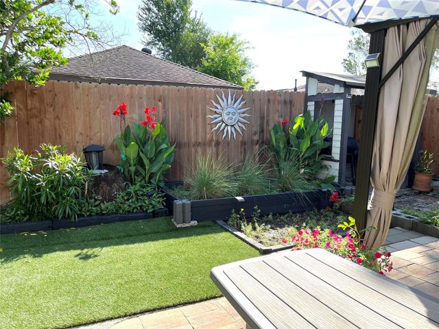 6803 Las Brisas Drive, Houston, TX 77083