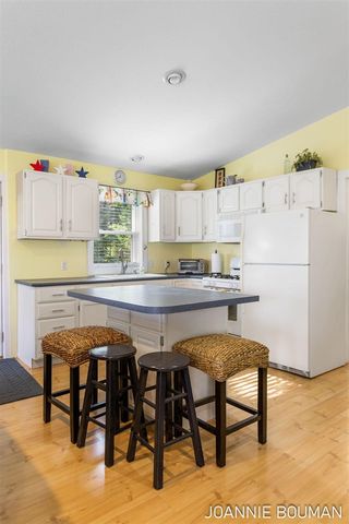 8286 W Pine Grove Beach Drive, Baldwin, MI 49304