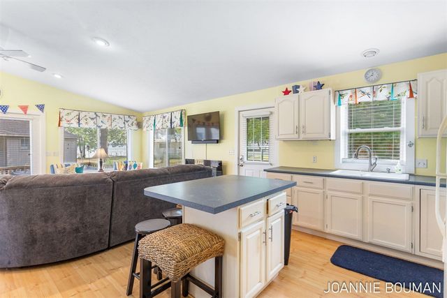 8286 W Pine Grove Beach Drive, Baldwin, MI 49304