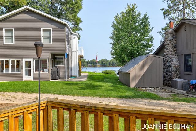 8286 W Pine Grove Beach Drive, Baldwin, MI 49304