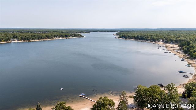 8286 W Pine Grove Beach Drive, Baldwin, MI 49304
