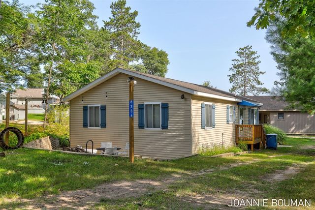 8286 W Pine Grove Beach Drive, Baldwin, MI 49304