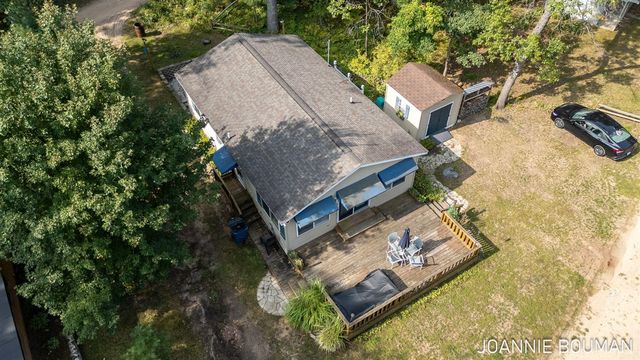8286 W Pine Grove Beach Drive, Baldwin, MI 49304