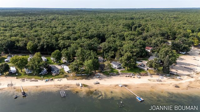 8286 W Pine Grove Beach Drive, Baldwin, MI 49304