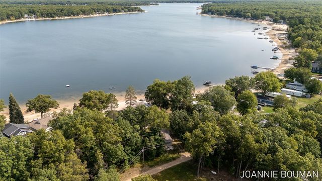 8286 W Pine Grove Beach Drive, Baldwin, MI 49304