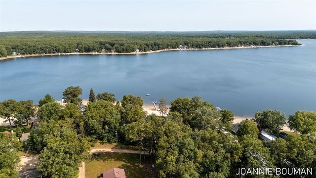 8286 W Pine Grove Beach Drive, Baldwin, MI 49304