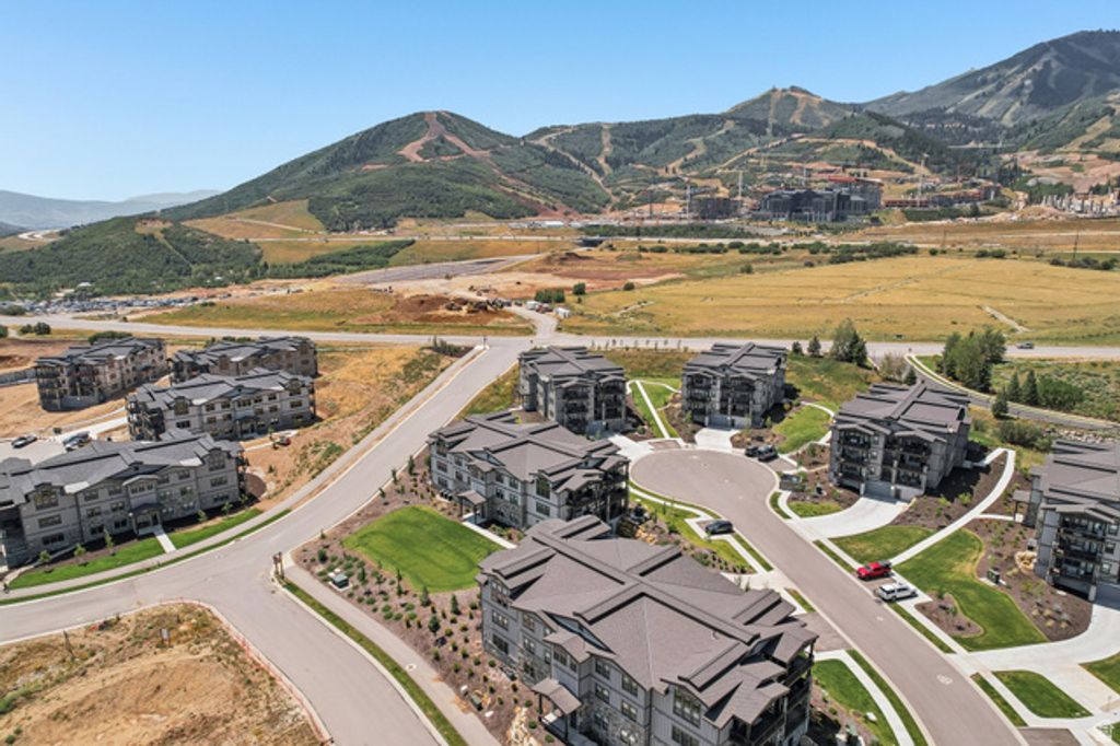 1145 W HELLING CIR #302, Heber City, UT 84032 — photo 3