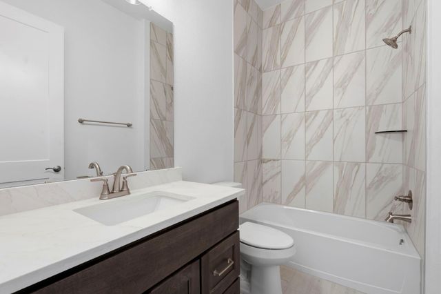 446 Hillview Nature Drive, New Caney, TX 77357