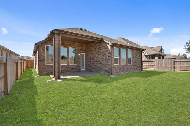 446 Hillview Nature Drive, New Caney, TX 77357