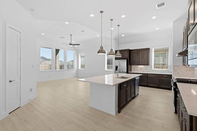 446 Hillview Nature Drive, New Caney, TX 77357