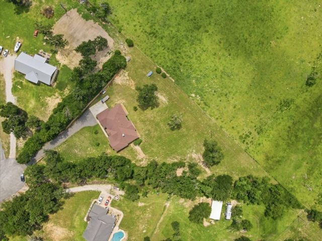 3104 Stonewood Drive, Franklin, TX 77856