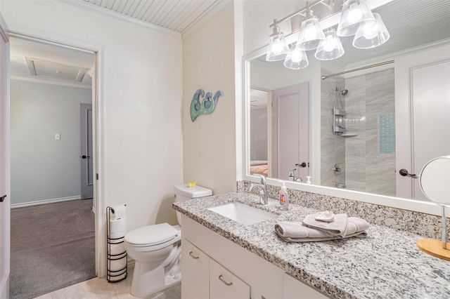 673 Warsaw Street, Bayou Vista, TX 77563