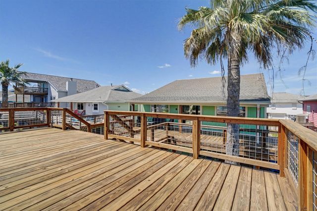 673 Warsaw Street, Bayou Vista, TX 77563