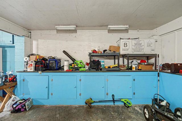 673 Warsaw Street, Bayou Vista, TX 77563