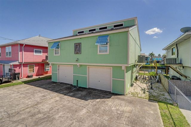 673 Warsaw Street, Bayou Vista, TX 77563