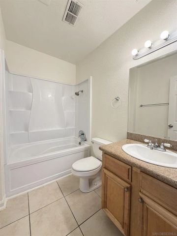 4041 Oakcrest Dr 408, San Diego, CA 92105