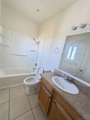 4041 Oakcrest Dr 408, San Diego, CA 92105