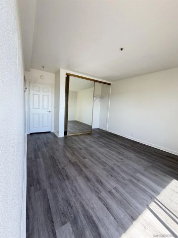 4041 Oakcrest Dr 408, San Diego, CA 92105