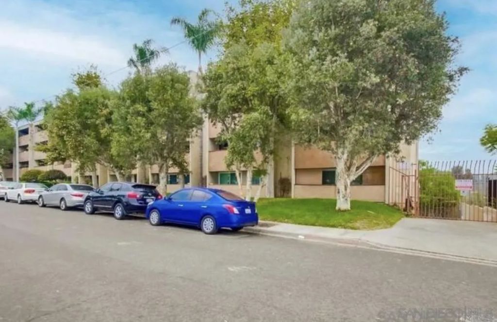 4041 Oakcrest Dr 408, San Diego, CA 92105