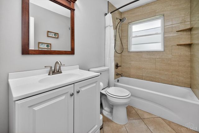 9520 West Avenue, Blue Ash, OH 45242