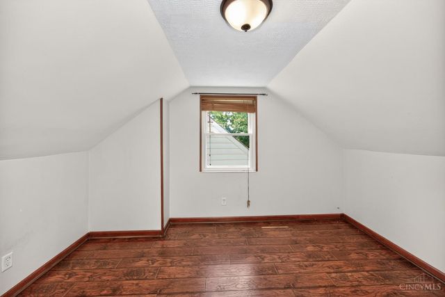 9520 West Avenue, Blue Ash, OH 45242