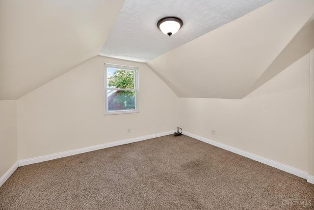 9520 West Avenue, Blue Ash, OH 45242