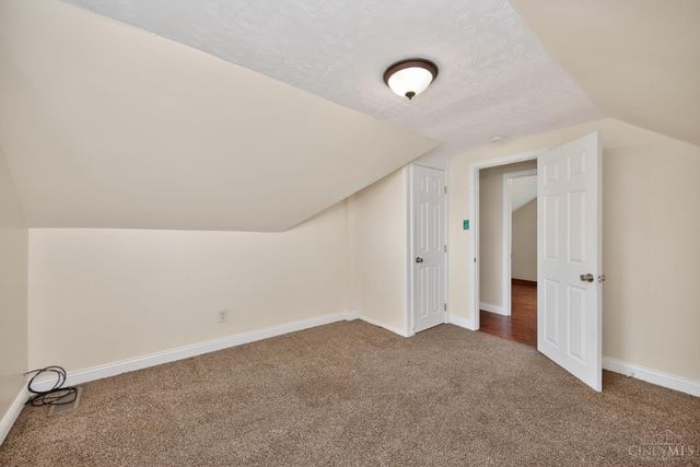 9520 West Avenue, Blue Ash, OH 45242
