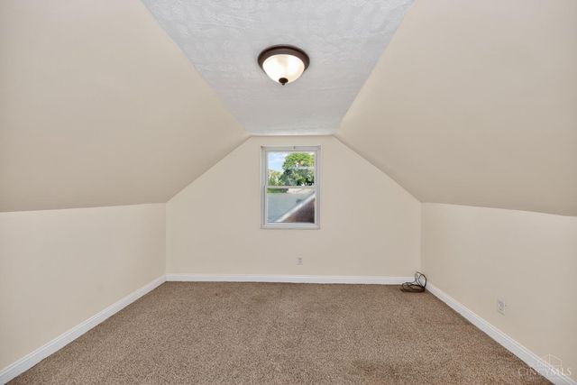 9520 West Avenue, Blue Ash, OH 45242