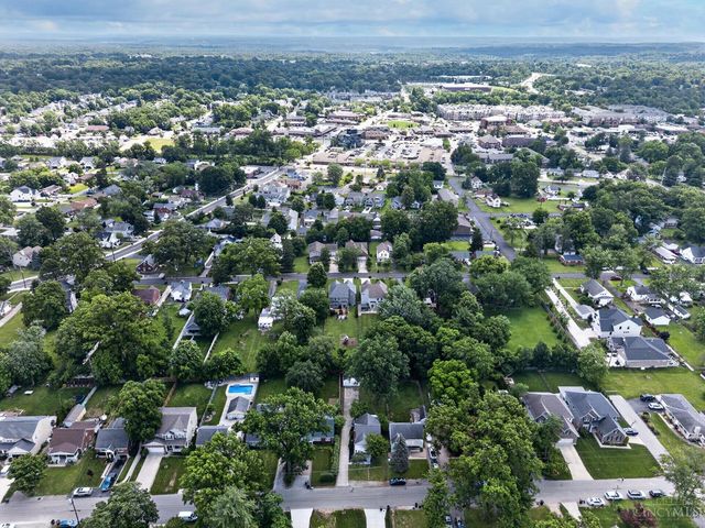 9520 West Avenue, Blue Ash, OH 45242