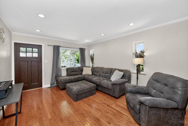 9520 West Avenue, Blue Ash, OH 45242