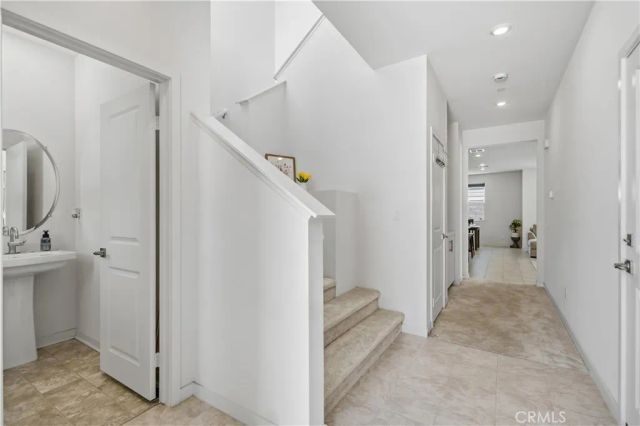 15964 Caterpillar, Fontana, CA 92336