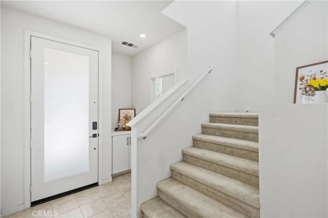 15964 Caterpillar, Fontana, CA 92336