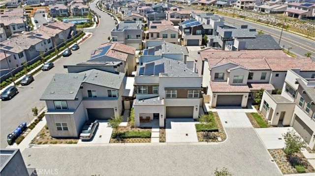 15964 Caterpillar, Fontana, CA 92336