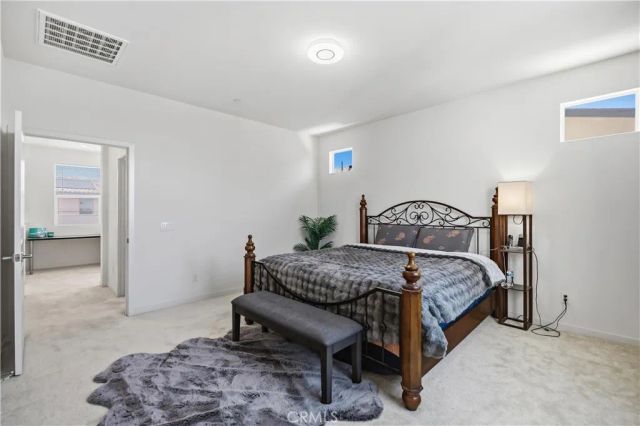 15964 Caterpillar, Fontana, CA 92336