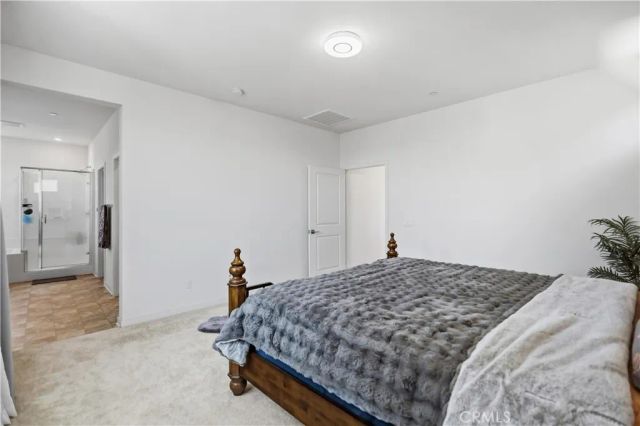 15964 Caterpillar, Fontana, CA 92336